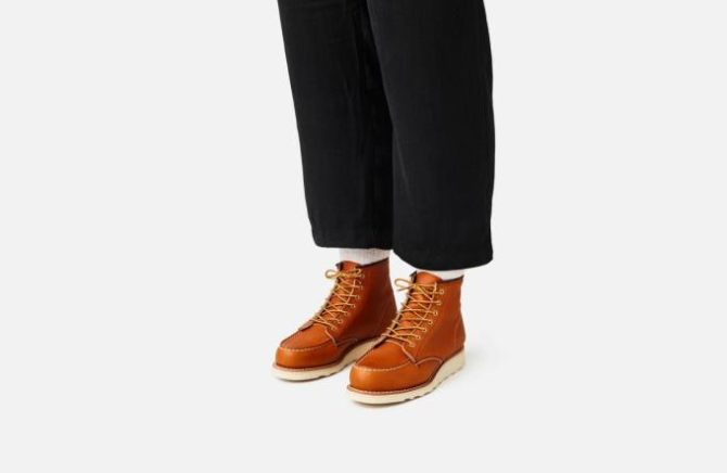 Red Wing Shoes Classic Moc | 6-inch Classic Moc Oro – Heritage - Image 2