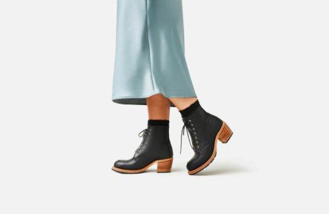 Red Wing Shoes Clara | Clara Black – Heritage - Image 2